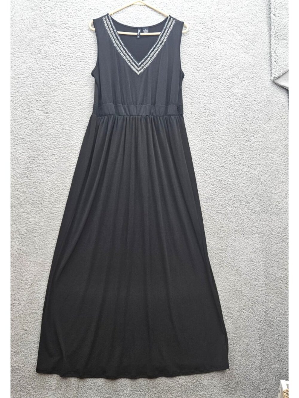 New Directions Woman Black Maxi Dress 1X Sleeveless Embellished V-Neck Stretchy